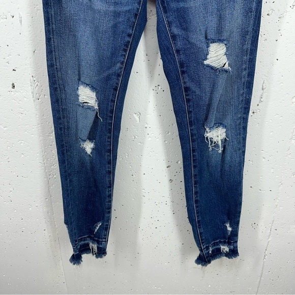 Blank NYC Women's size 25 Distressed Crop Ankle Girlfriend Stretch Jeans - Picture 4 of 12